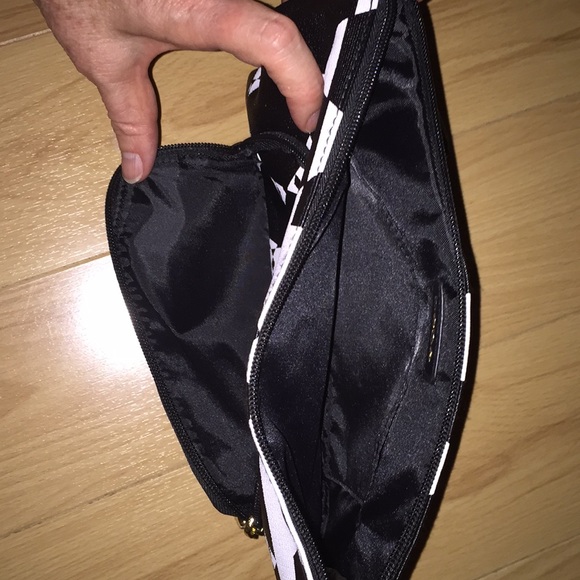 BEBE Black & White Wristlet - Picture 6 of 8